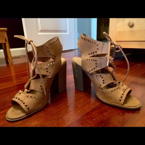 Cute Front Tie Open Toe Thick Heel Shoes - Picture 2 of 4